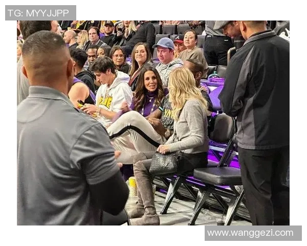 最新球星绯闻曝光 转会恋情内幕震撼娱乐圈球迷热议